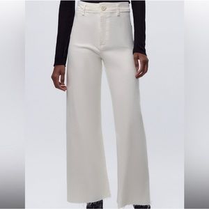 Zara Size 4 Marine Straight Leg White Jeans